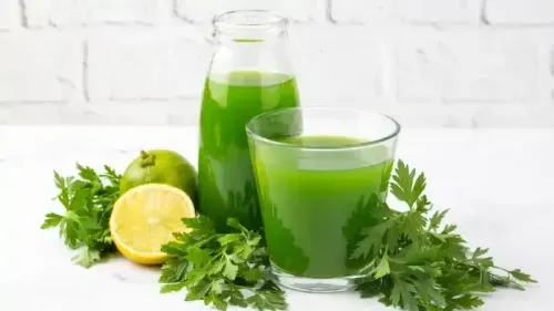 How to Clean Your Stomach with Detox Drinks?
